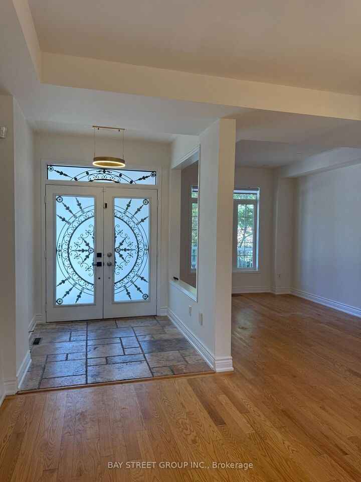 Property Photo:  39 Emery Hill Boulevard  ON L6C 2W7 