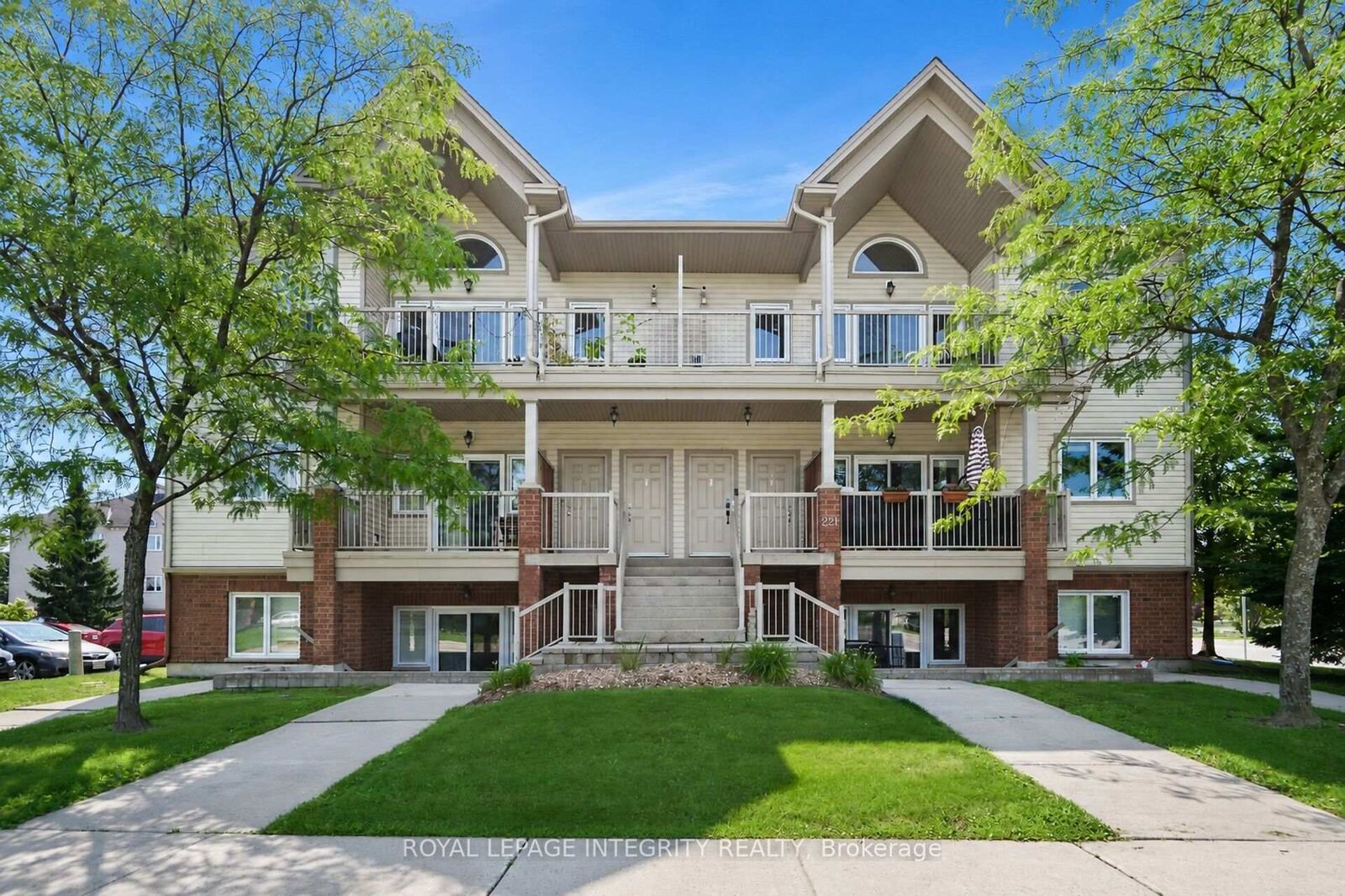 Property Photo: 221 Crestway Drive J ON K2G 0A9