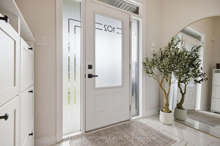 Property Photo:  102 Patchell Place  ON K0G 1J0 
