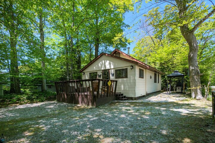 Property Photo: 112 Symon Avenue ON N0H 2T0