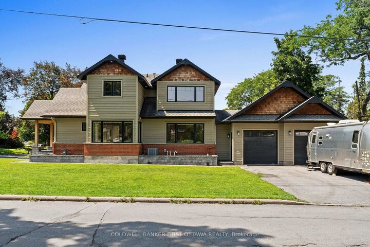 Property Photo: 199 Mountbatten Avenue ON K1H 5V6