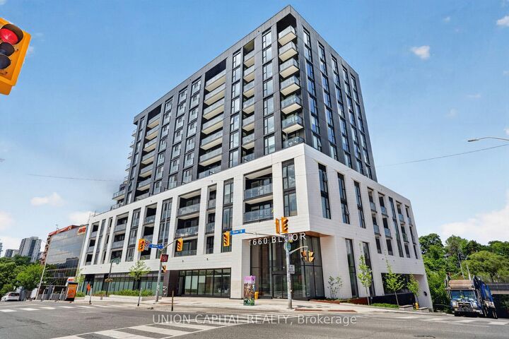 1660 Bloor Street W 910 — photo 1