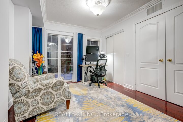 Property Photo: 17 Rock Haven Lane ON L6X 0H2