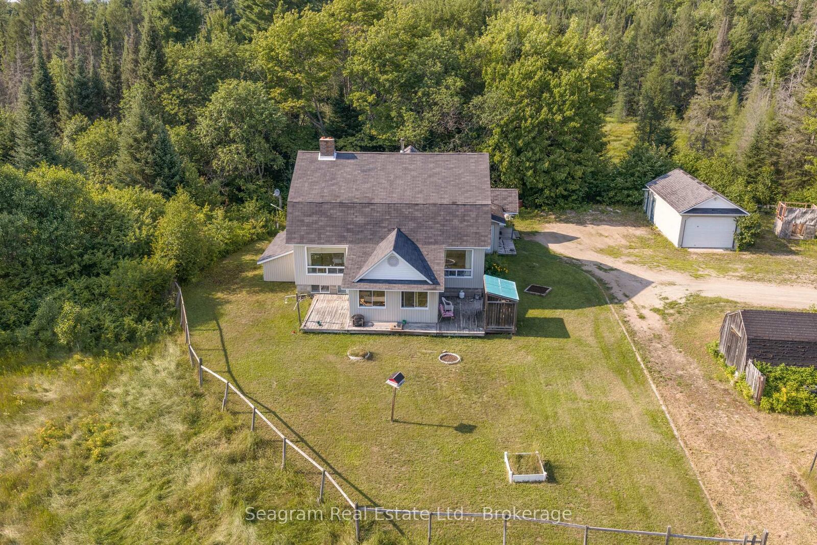 Property Photo:  1308 Albert Street  ON P0A 1X0 