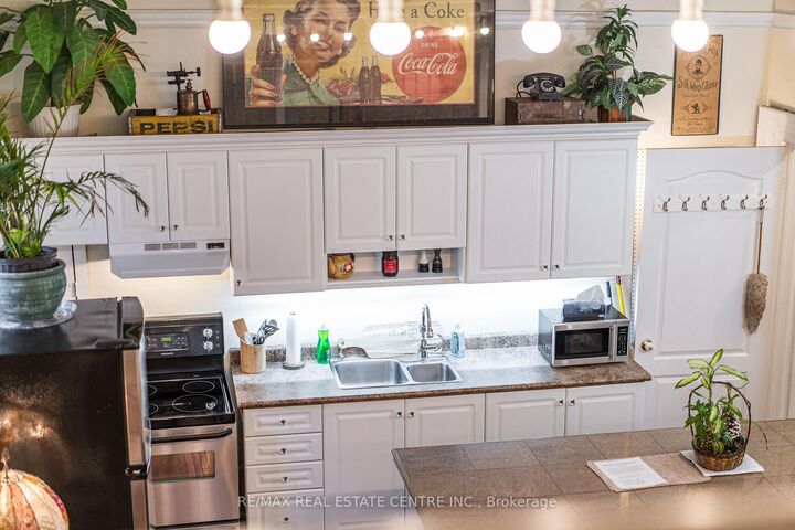 Property Photo: 68 Scott Street A ON L6V 1S3