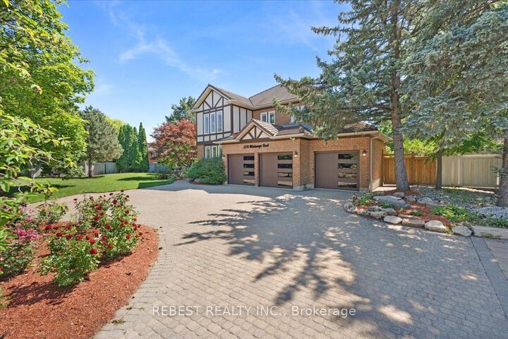 Property Photo: 5090 Mississauga Road ON L5M 4Y2