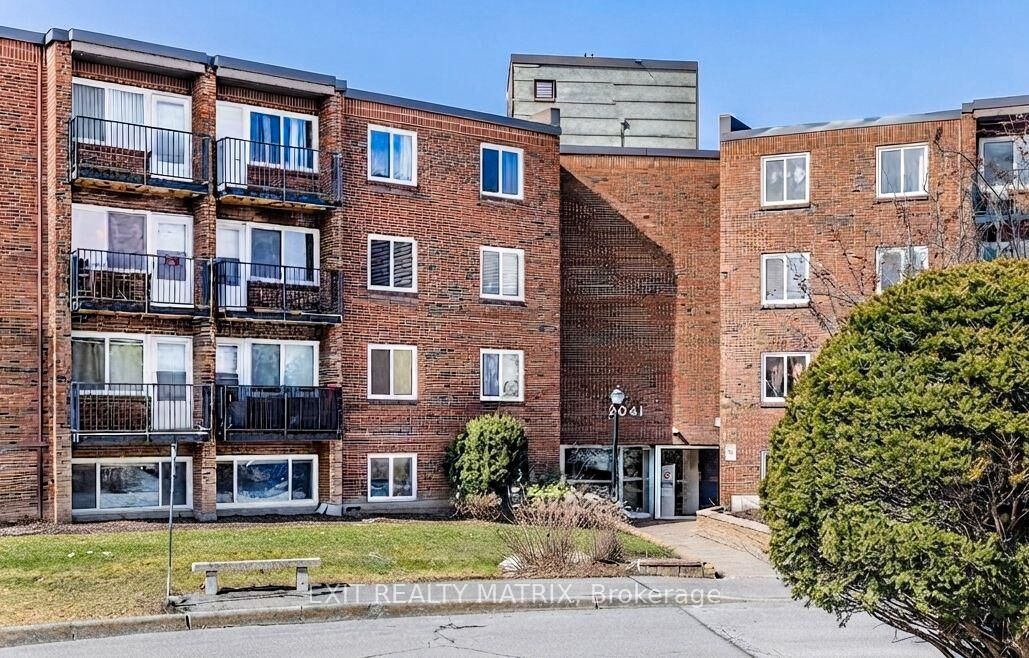 Property Photo: 2041 Arrowsmith Drive 402C ON K1J 7V7