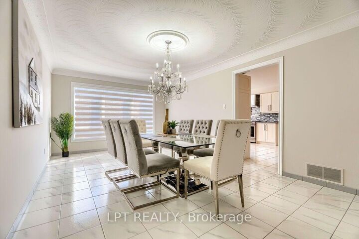 Property Photo: 16 Vogue Court ON L8E 4T3