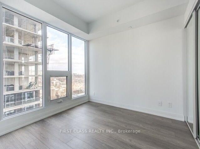 Property Photo: 181 Dundas Street E 5115 ON M5A 0N5
