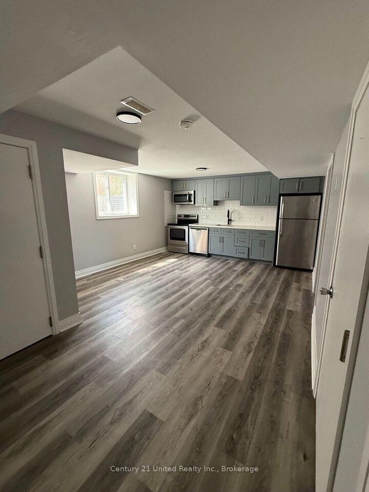 Property Photo:  2603 Foxmeadow Road Unit A  ON K9L 1X3 