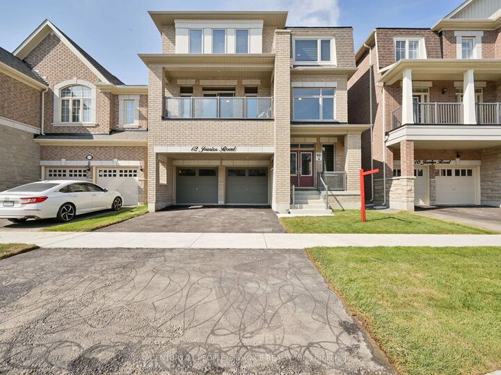 12 Junior Road — photo 1