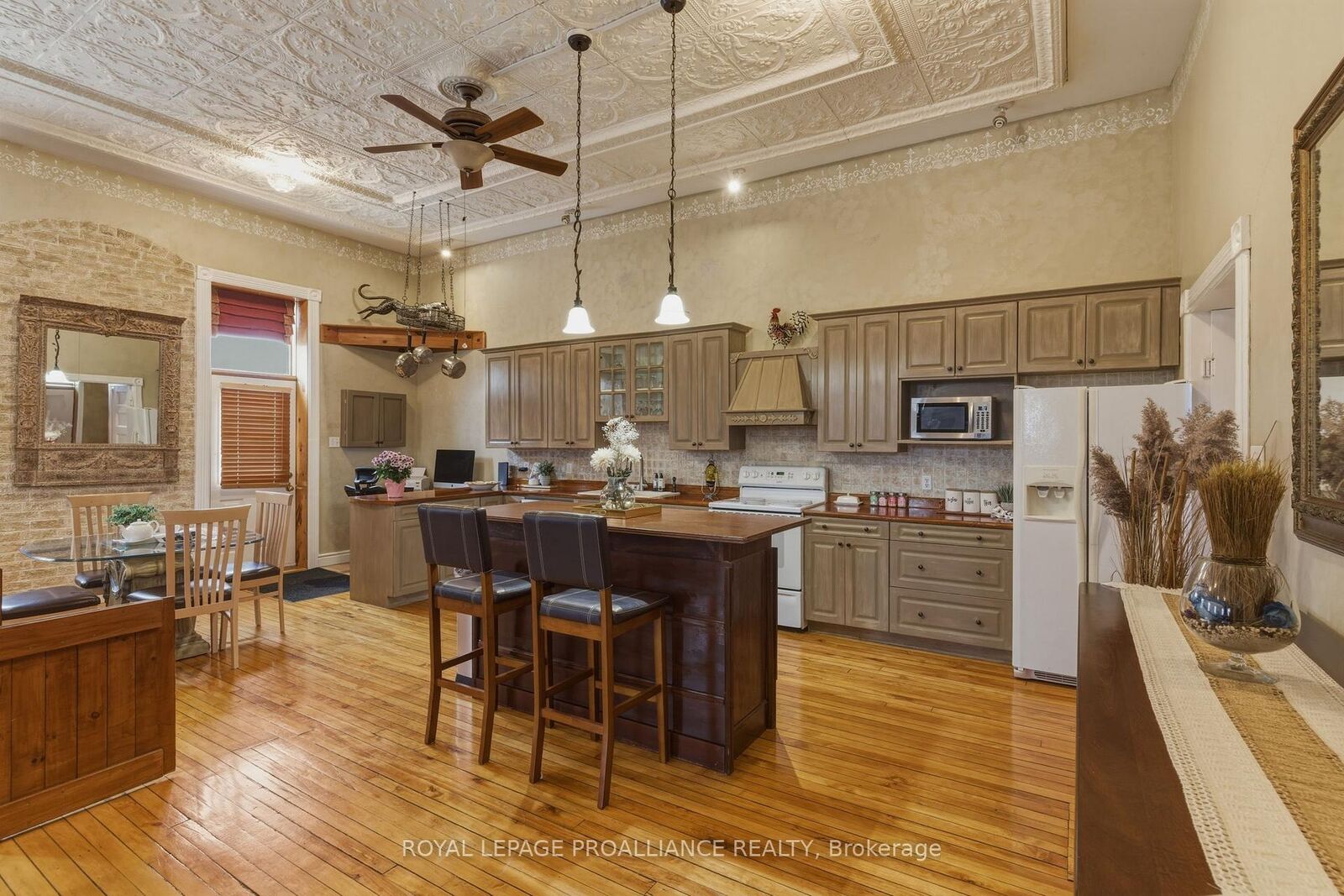 Property Photo: 157 Norway Street ON K0K 1M0