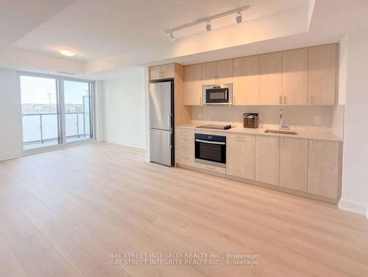 Property Photo:  2545 Simcoe Street N 420  ON L1L 0W3 
