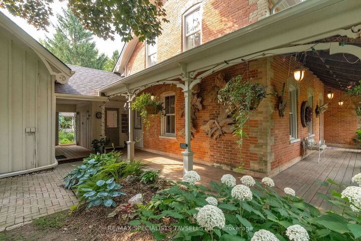 Property Photo: 282398 County Rd 10 Road ON L9W 0W6