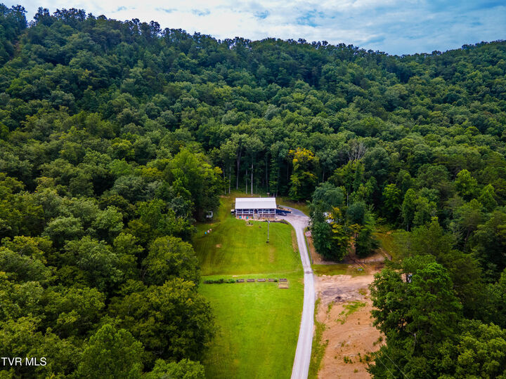 Property Photo:  363 Hog Lot Road  TN 37857 