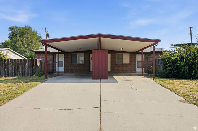 Property Photo:  815 E Whitemaple Way  UT 84106 