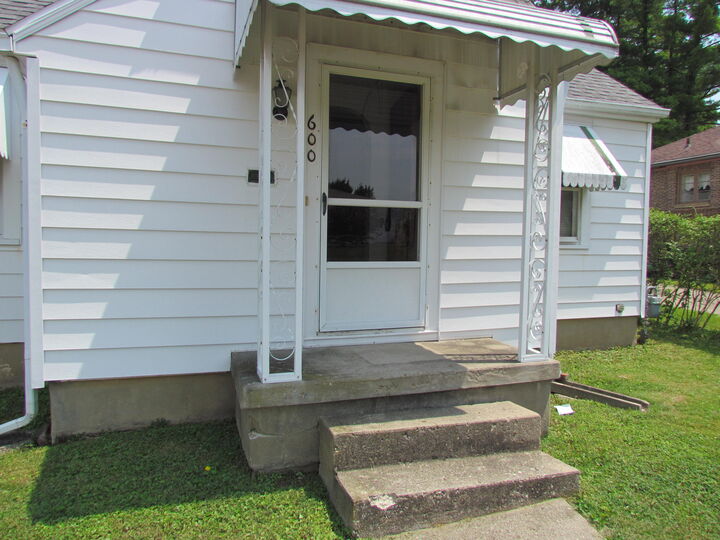 Property Photo:  600 S Clairmont Avenue  OH 45505 