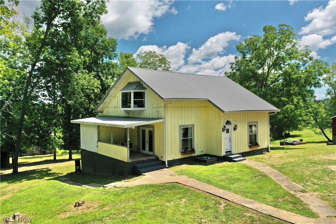 Property Photo:  8437 S Calhoun Highway  WV 25261 