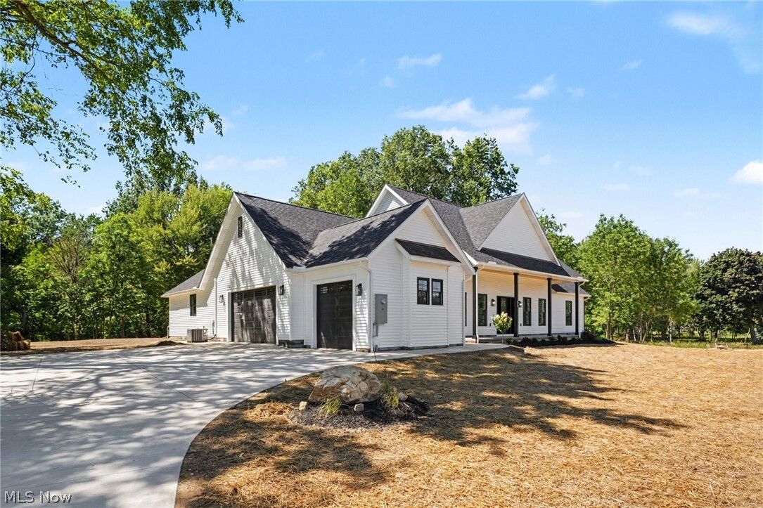 Property Photo: 3191 Stevens Road OH 44004