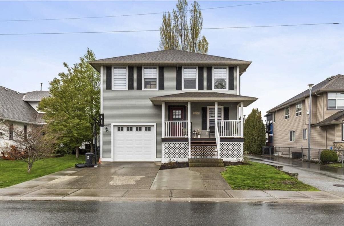 Property Photo: 34795 1 Avenue BC V2S 8C2