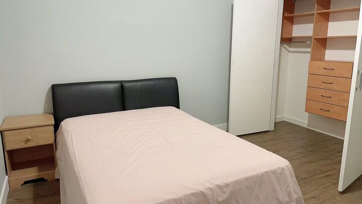 Property Photo:  5335 Irving Street Street Ensuite  BC V5H 1V1 