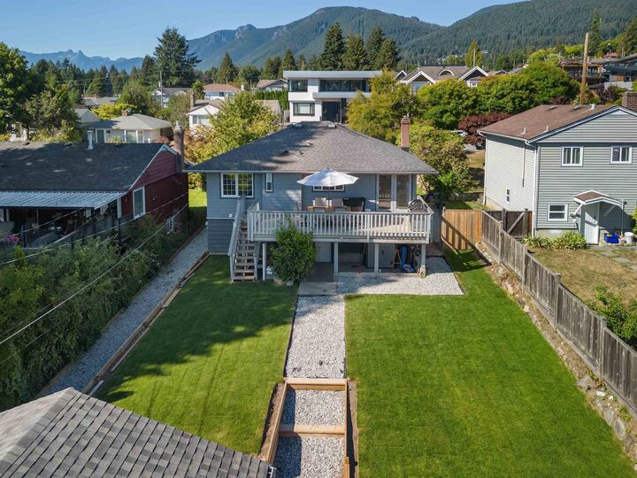Property Photo: 409 W 27th Street BC V7N 2H7