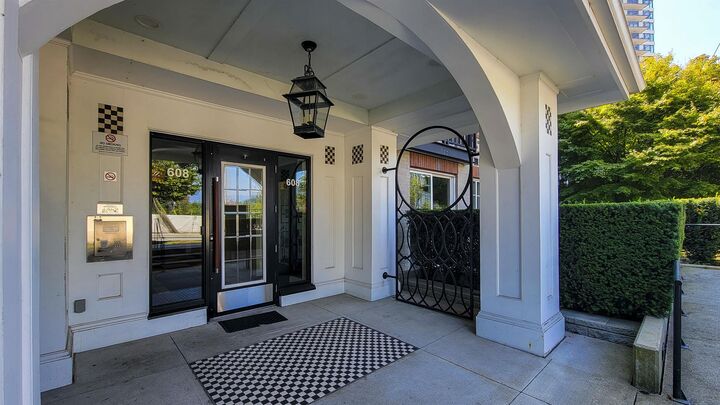 Property Photo:  608 Como Lake Avenue 210  BC V3J 0B2 