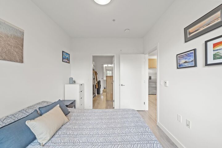Property Photo: 1621 Hamilton Avenue 214 BC V7P 0B6