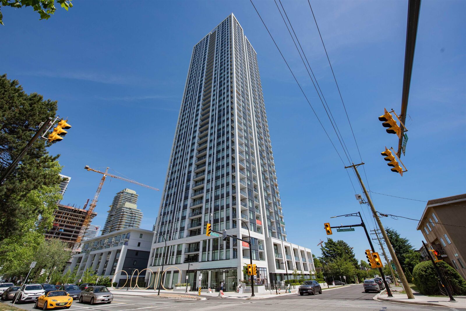 Property Photo:  6468 Willingdon Avenue 3807  BC V5H 0L3 