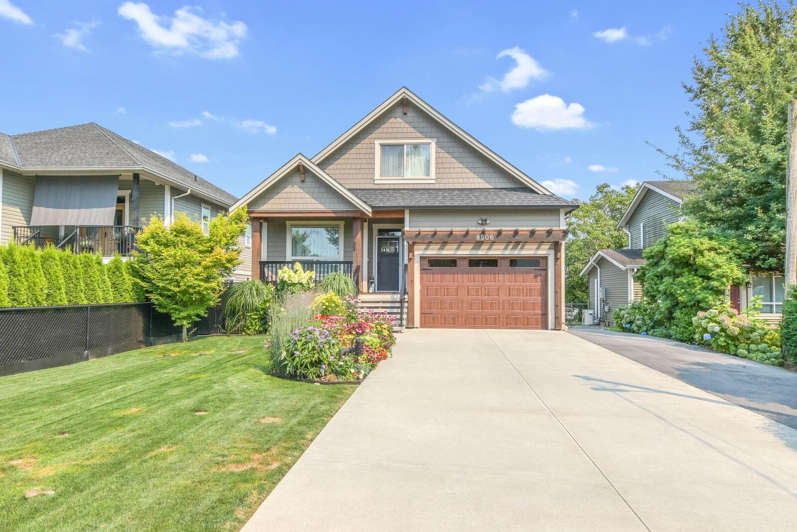 Property Photo: 8506 Lakeview Road BC V2V 7L8