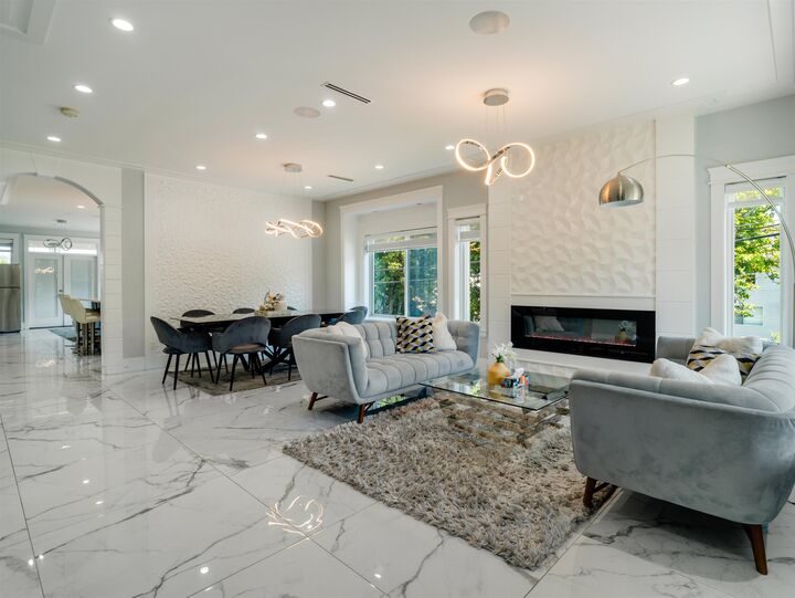 Property Photo: 501 Ewen Avenue BC V3M 5B6