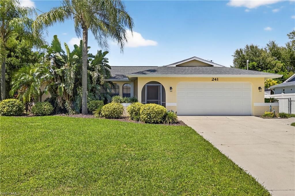 Property Photo:  241 SW 43rd St  FL 33914 