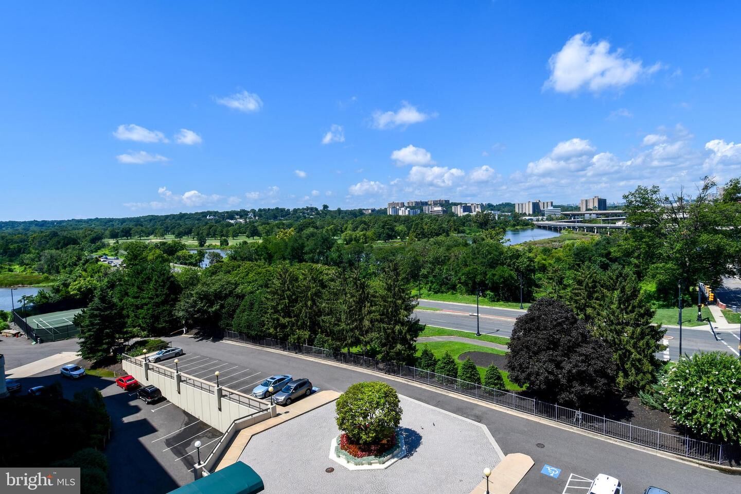 Property Photo:  1250 S Washington Street 714  VA 22314 