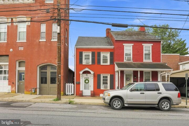 Property Photo:  516 Union Street  PA 17512 
