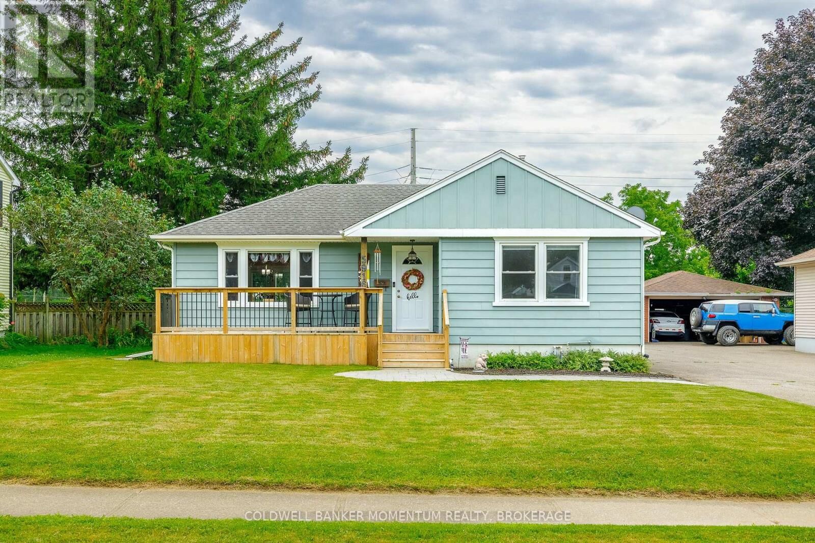 Property Photo: 5916 Murray Street ON L2G 2J8