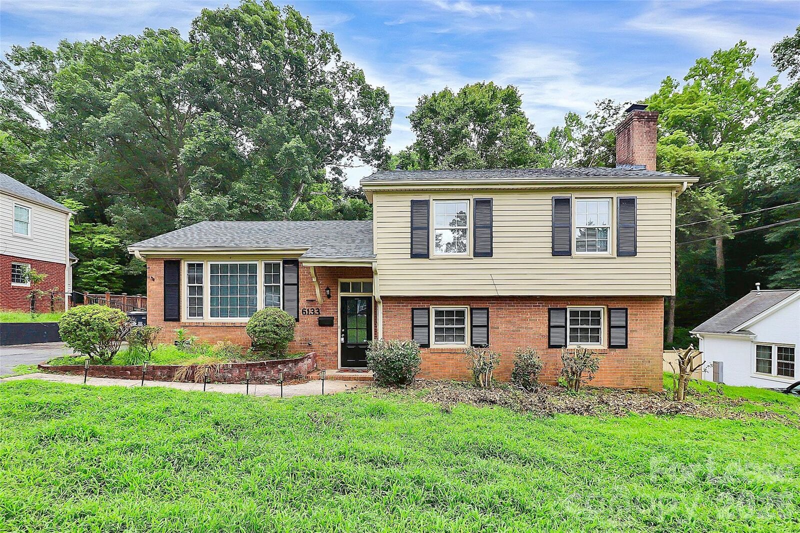 Property Photo:  6133 Colchester Place  NC 28210 