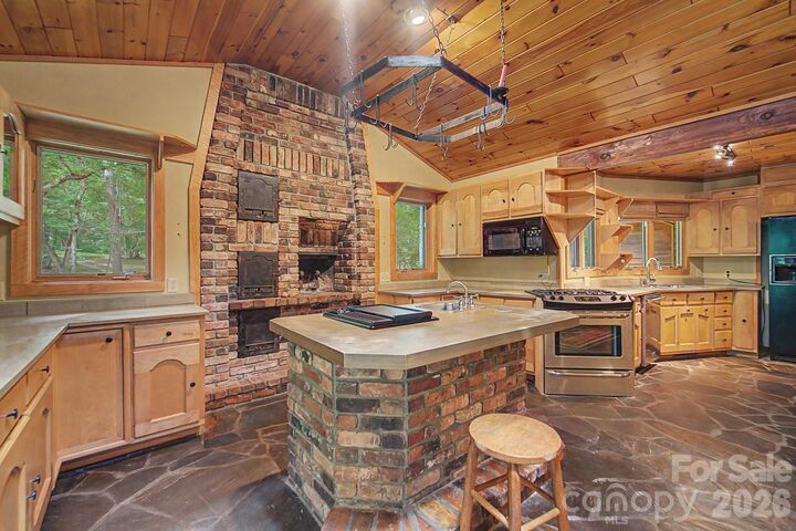 Property Photo:  392 Robinson Creek Road  NC 28736 