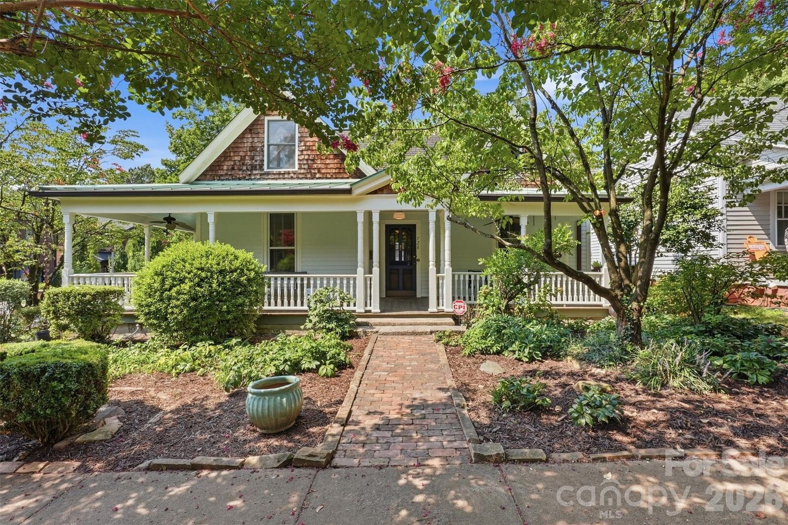 Property Photo: 728 Lexington Avenue NC 28203