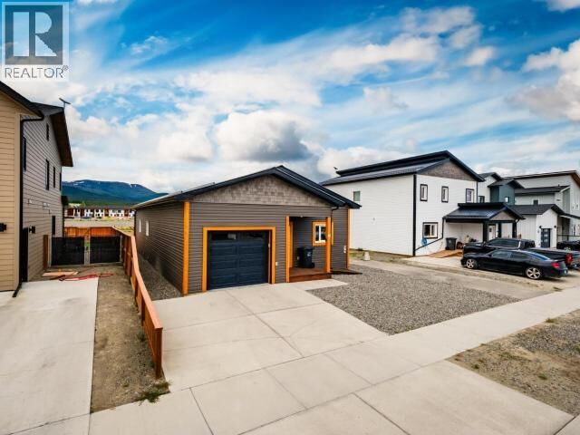 44 Eugene Avenue — photo 1