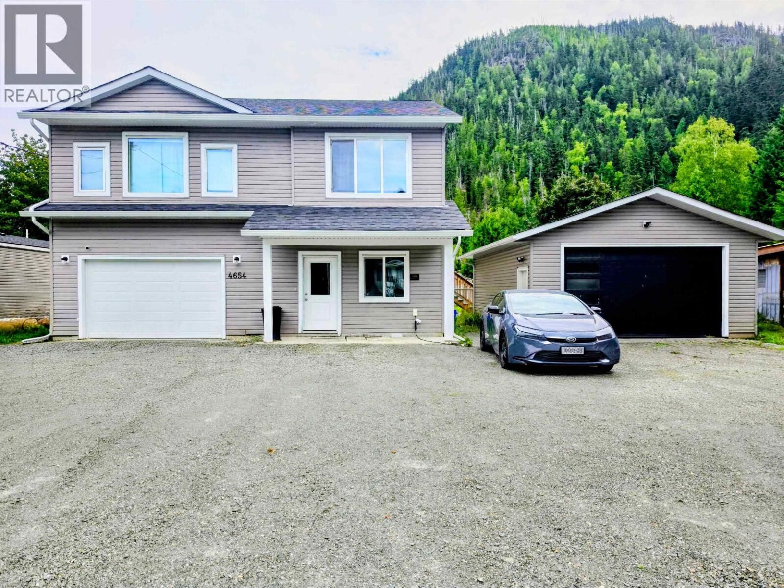 Property Photo:  4654 Copper River Road  BC V8G 0A5 