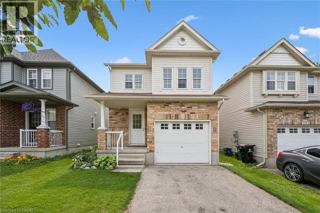 Property Photo: 751 Laurelwood Drive ON N2V 2W2