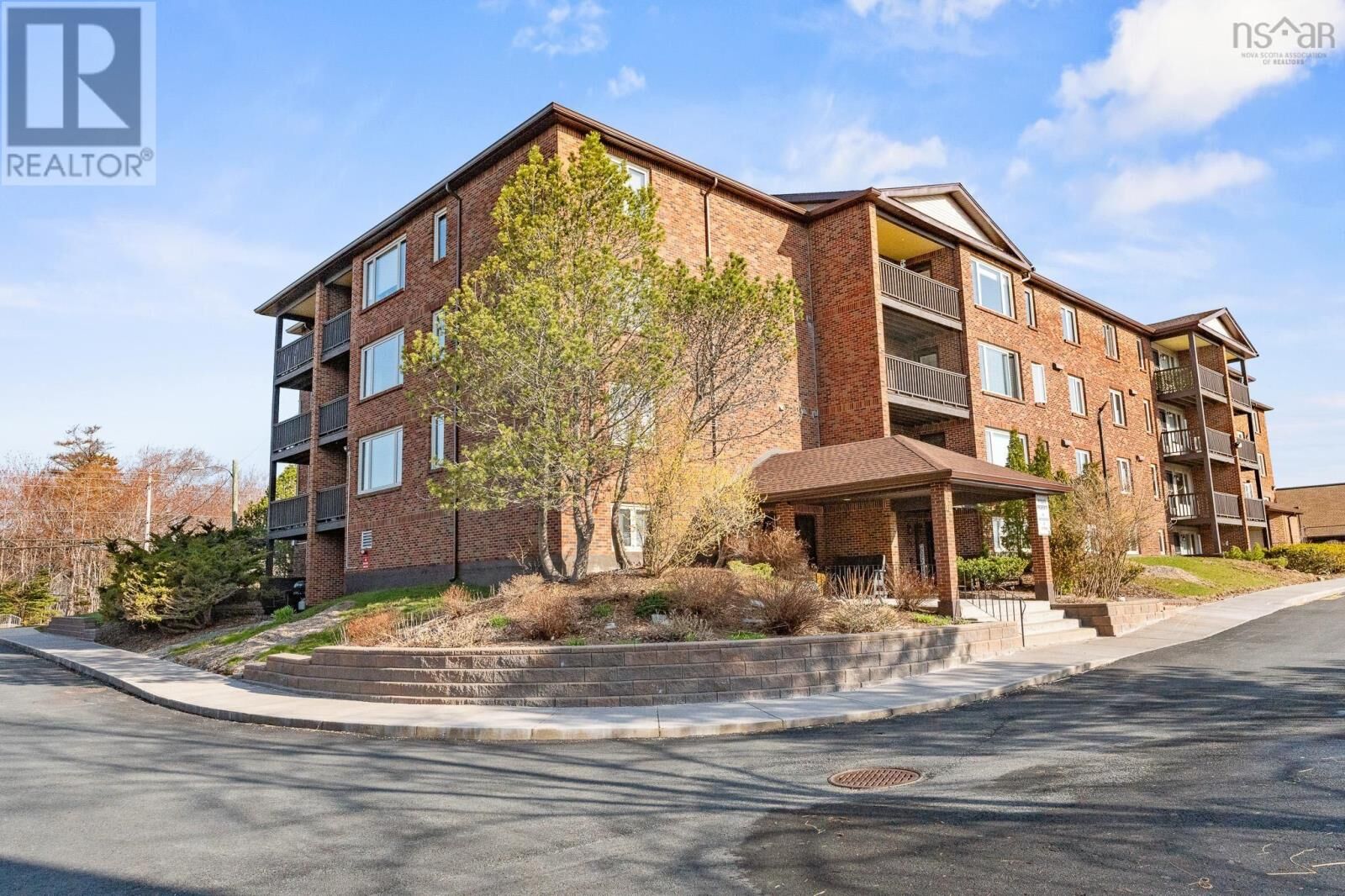 Property Photo:  64 Cumberland Drive 402  NS B2V 2C7 