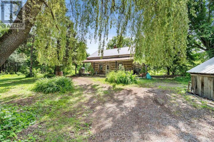 Property Photo: 10550 Hulbert Road ON K0C 1C0
