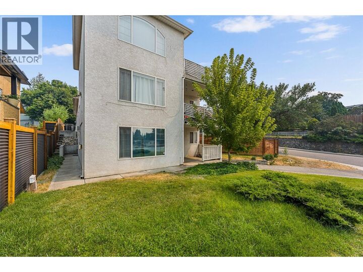Property Photo: 1412 Lawrence Avenue BC V1Y 6M8