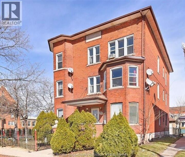 Property Photo:  706 Marentette Avenue 3  ON N9A 1Z6 
