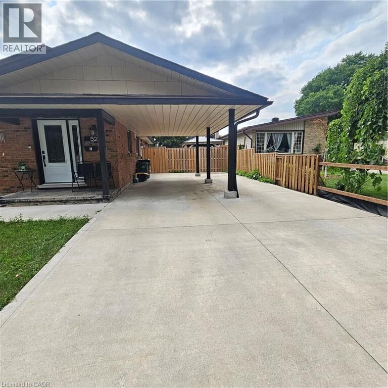 Property Photo: 52 Selkirk Court 2 ON N2E 1M3