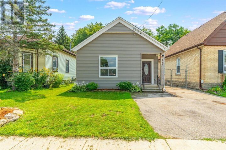 Property Photo:  1025 King Street  ON N5W 2X7 