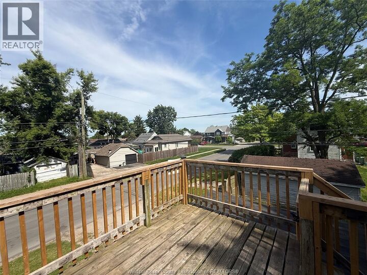 Property Photo:  699 Charlotte Street Upper  ON N8X 3A6 
