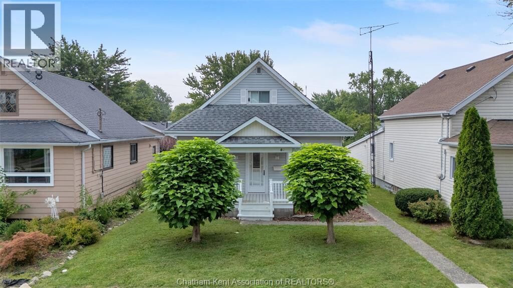 Property Photo:  57 Canal Street West  ON N0P 2L0 