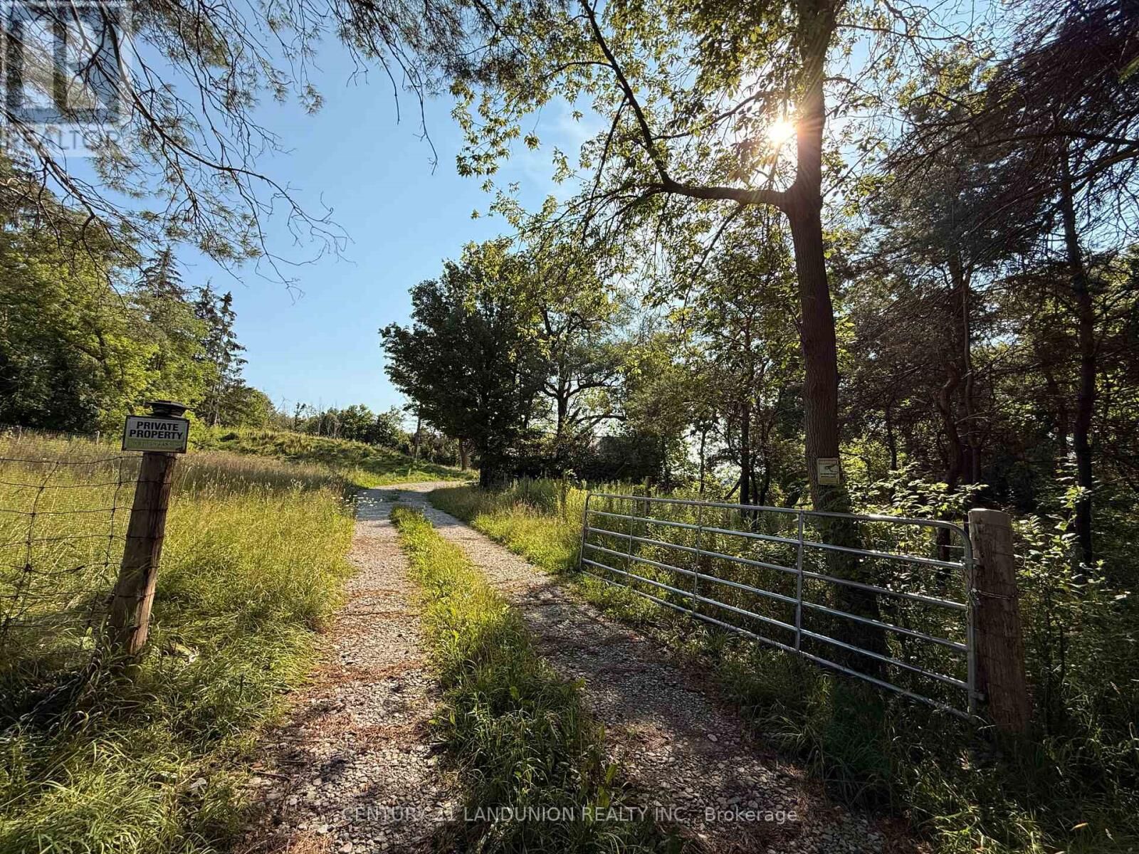 Property Photo: 575 Reive Boulevard ON L0L 1L0